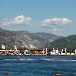 Ucurtma Otel 3*